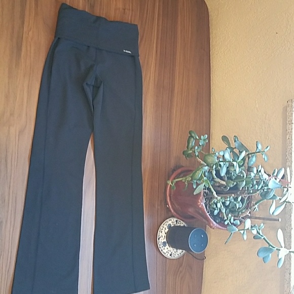 NWOT Helly Hansen fold over yoga pants - Picture 3 of 5